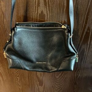 Michael Kors Crosby Medium Messenger